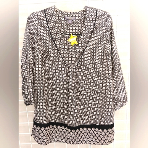 A Pea in the Pod Tops - A Pea In The Pod V-Neck Tunic Black/White Blouse Size Small
